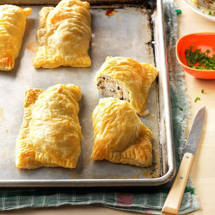 Puff-Pastry-Chicken-Bundles