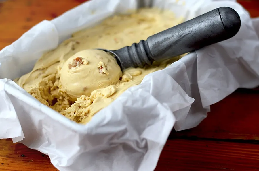 Salted-Caramel-Pawpaw-Ice-Cream-with-Cashew-Praline-Crunch