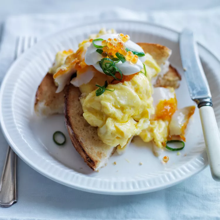 Scrambled-Eggs-with-Smoked-Sablefish-Trout-Roe