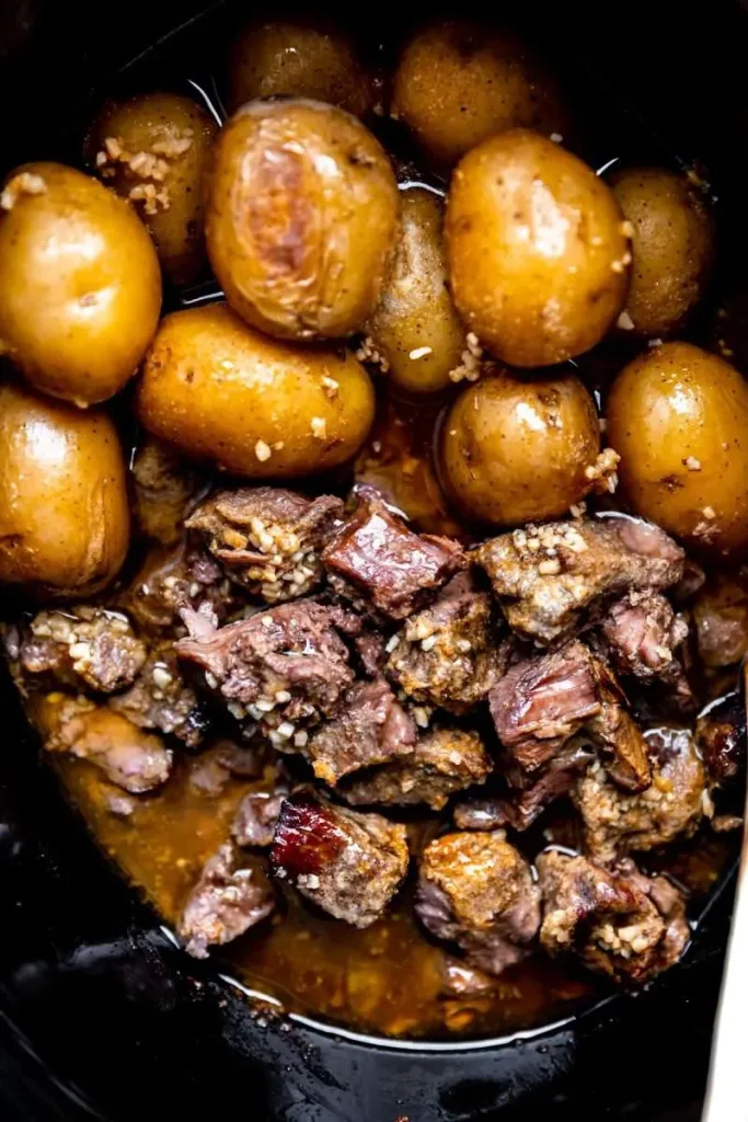 Slow-Cooker-Garlic-Butter-Steak-Bites