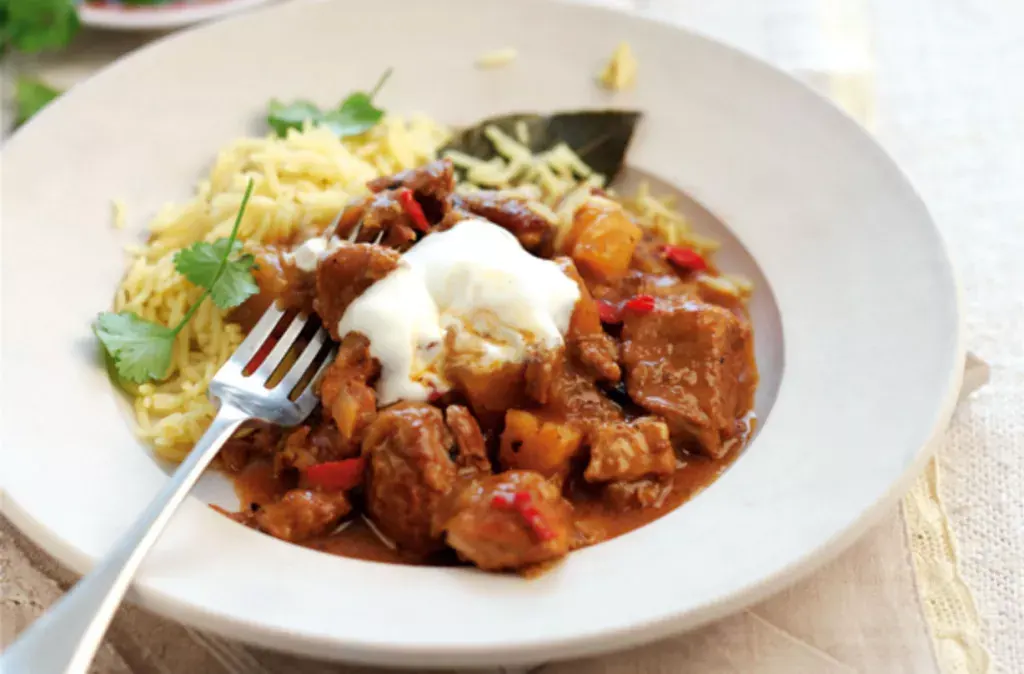 Slow-cooked-pork-and-pineapple-curry