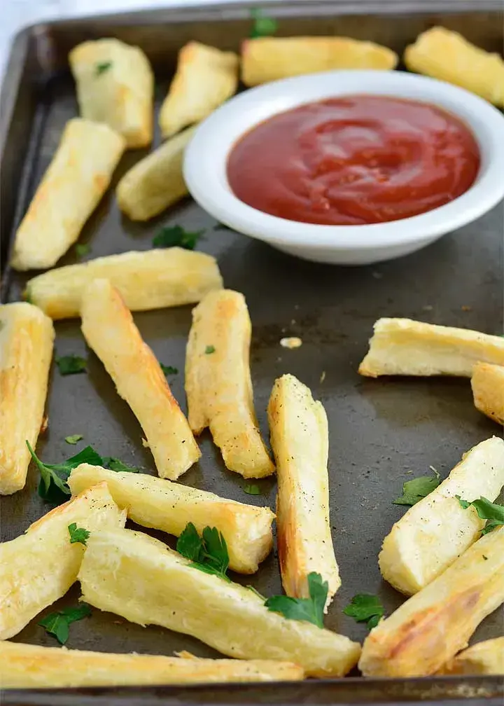 Spicy-yuca-wedges