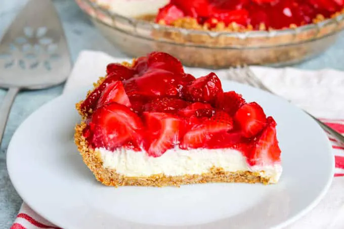 Strawberry-Pretzel-Pie