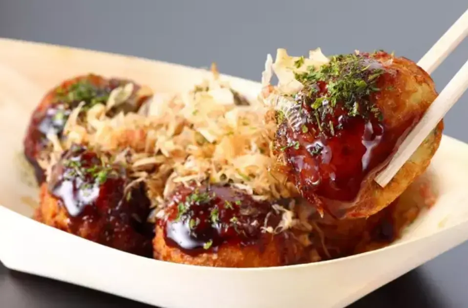 Takoyaki-(Octopus-Balls)