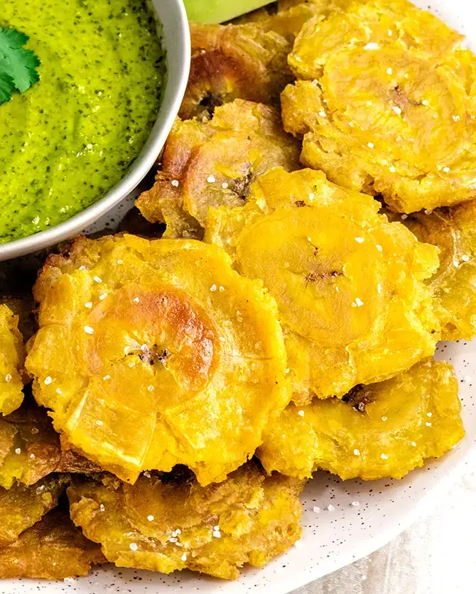 Tostones-(Fried-Green-Plantains)