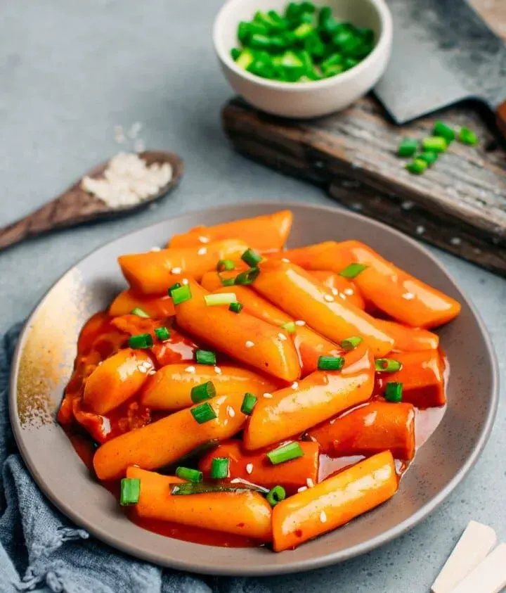 Vegetarian-Tteokbokki-(Spicy-Rice-Cakes)