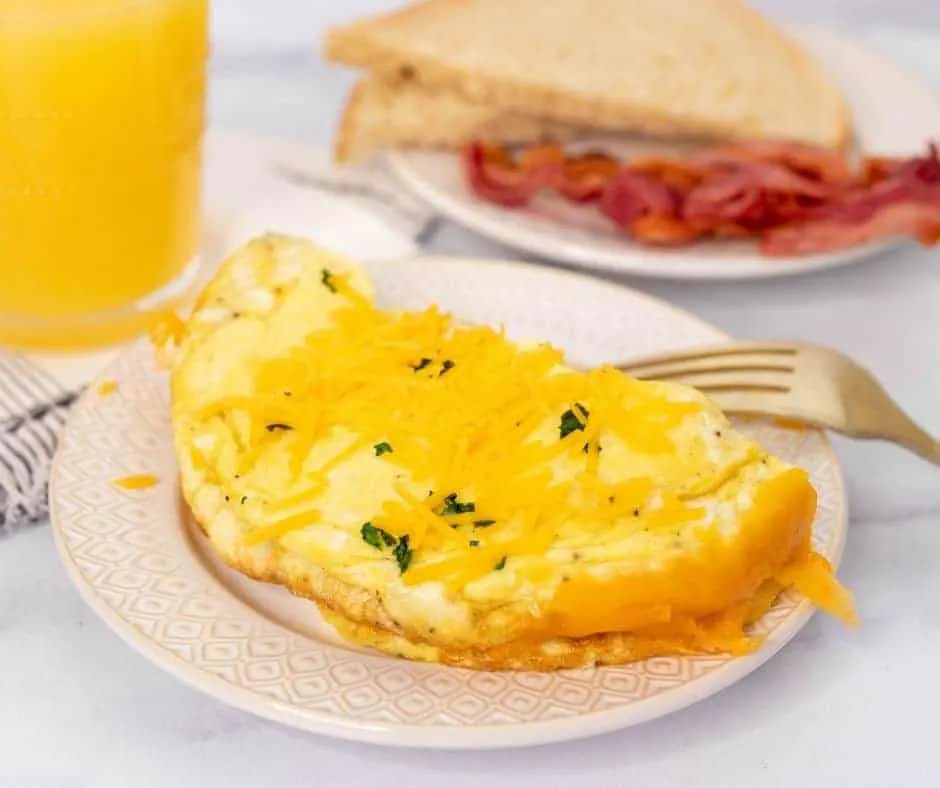 air-fryer-cheese-omelette