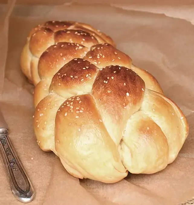 aquafaba-challah-bread