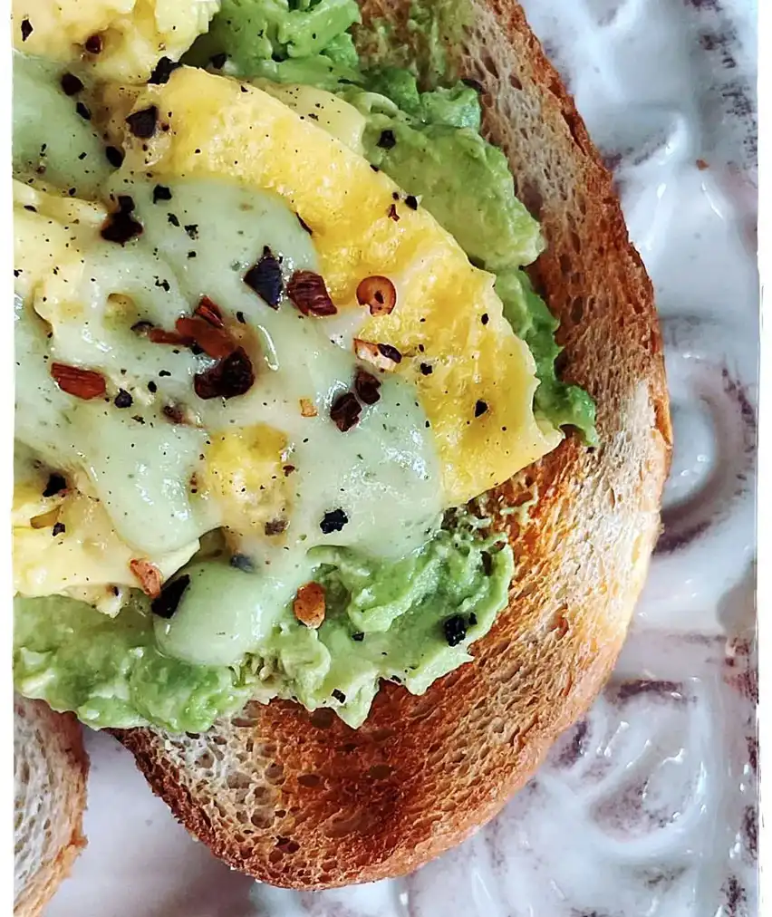 avocado-toast-with-just-egg