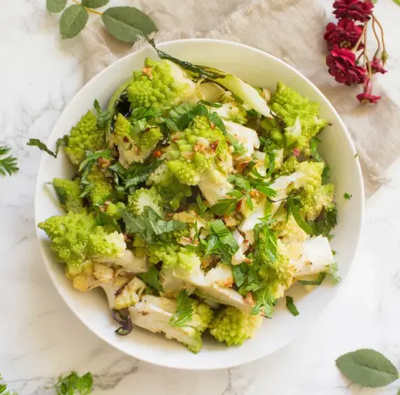 baked-Romanesco-with-garlic-and-Herbs