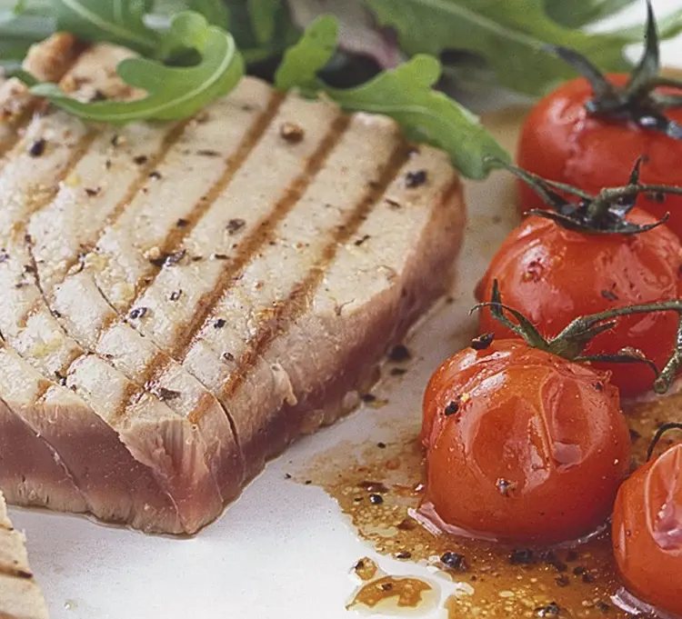 balsamic-glazed-tuna-steaks-with-roasted-tomatoes