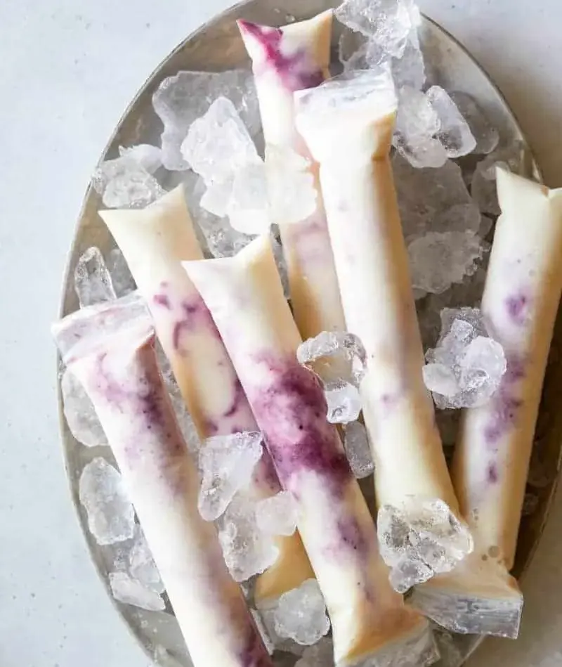 blackberry_pineapple-and-coconut-swirl-italian-Ice_pops