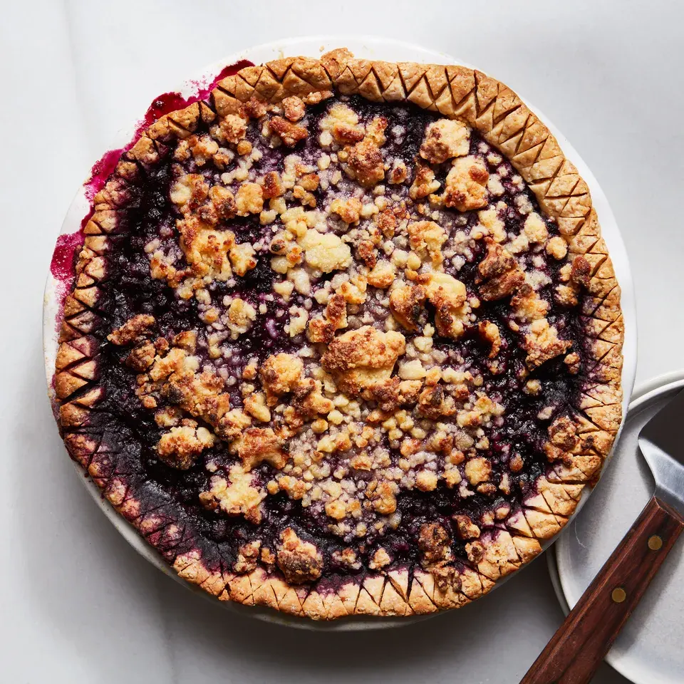 blueberry-almond-crumb-pie