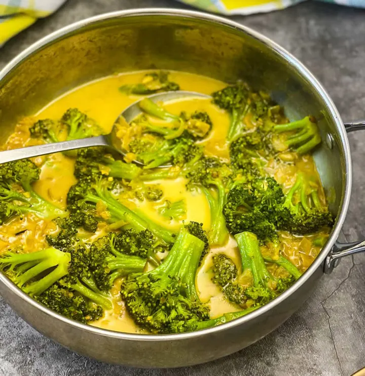 broccoli-and-coconut-curry