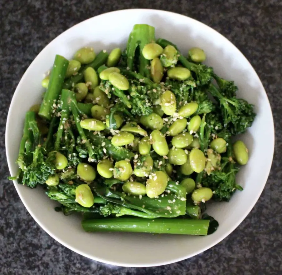 broccoli-and-edamame-stir-fry