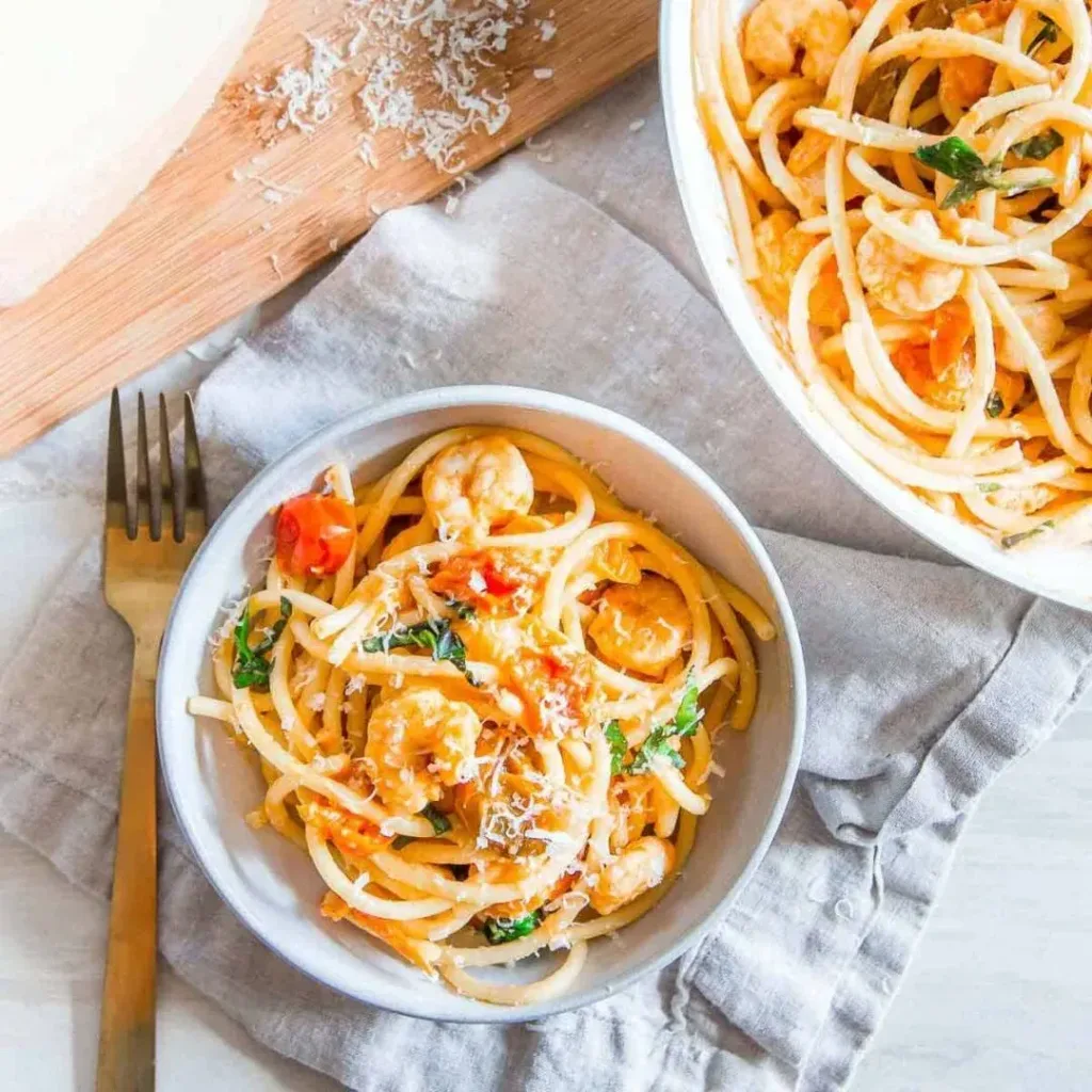 bucatini-pasta-with-garlic-shrimp