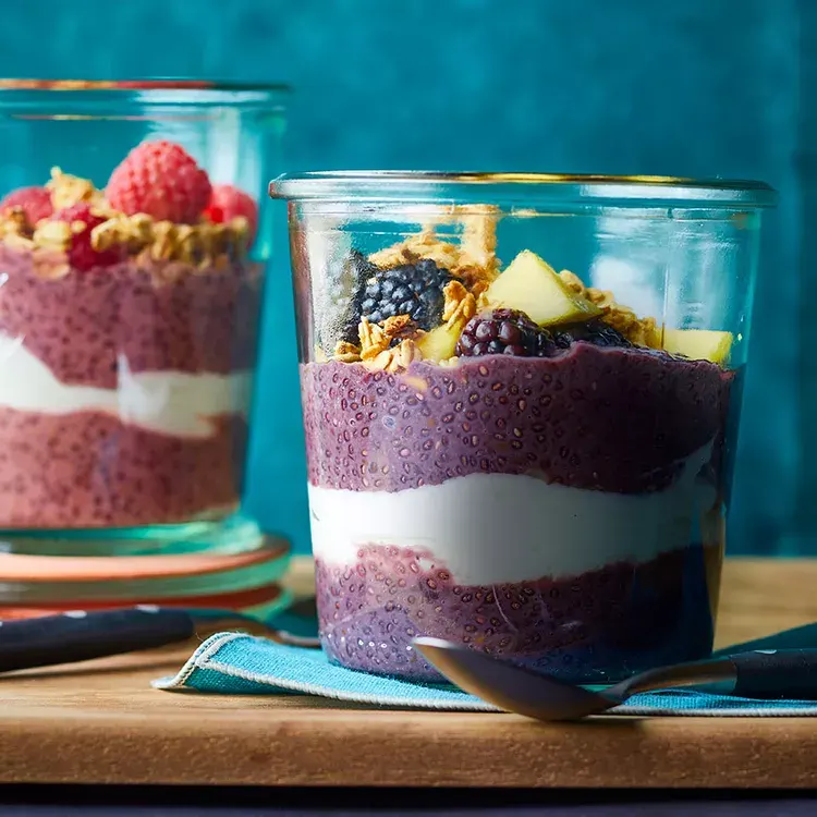 chia-seed-pudding-with-mixed-berries