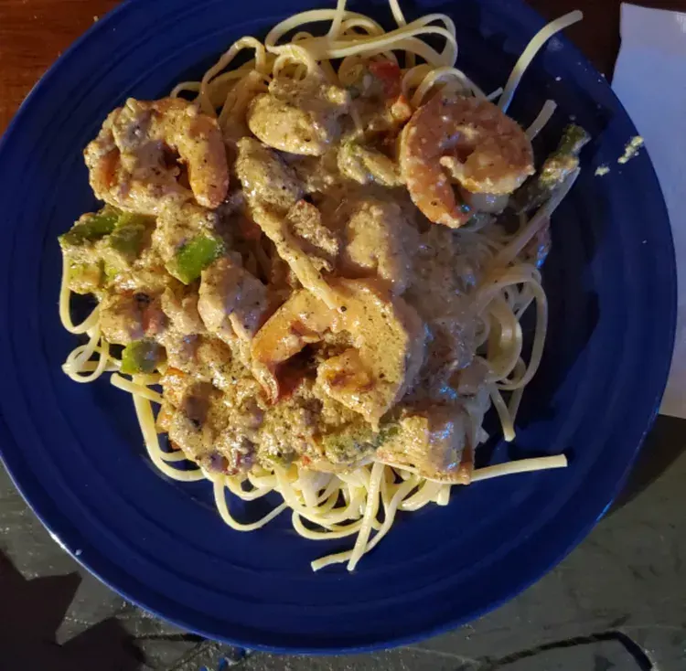 chicken-and-shrimp-carbonara