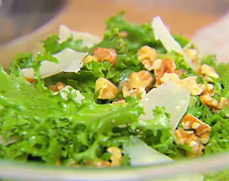 chicory-salad-with-walnuts-and-parmesan