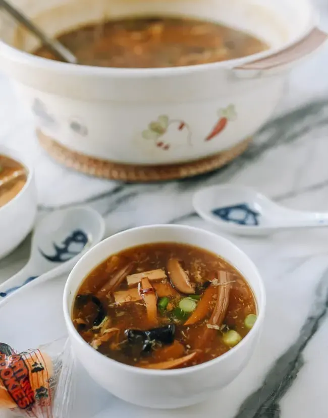 chinese-vegetarian-hot-and-sour-soup