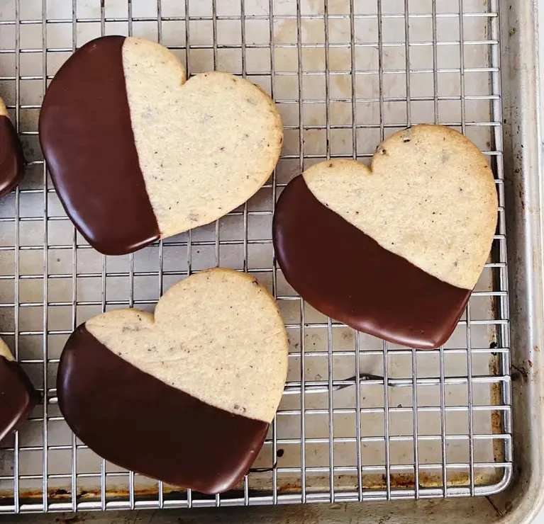 chocolate-dipped-cacao-nib-cookies