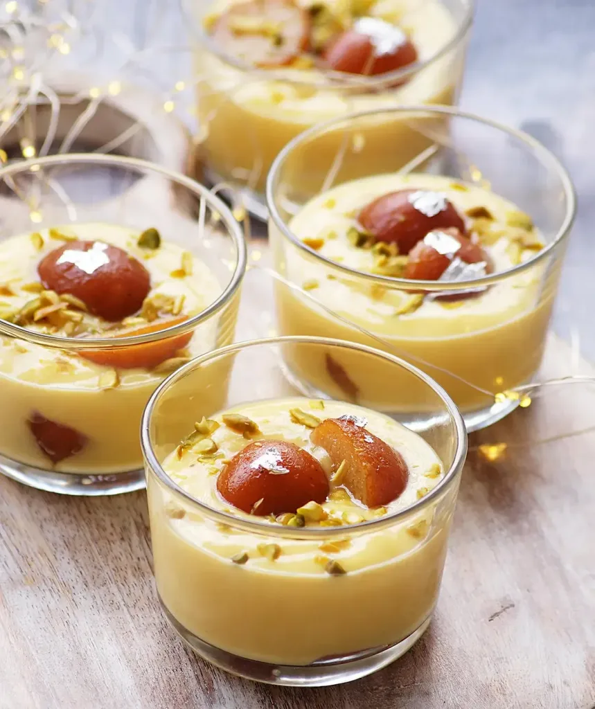 custard-gulab-jamun