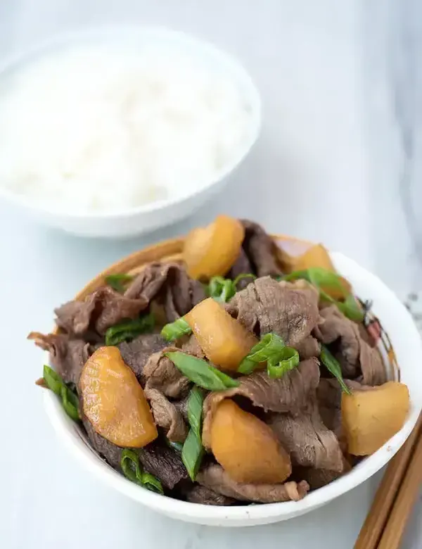 daikon-and-beef-stir-fry