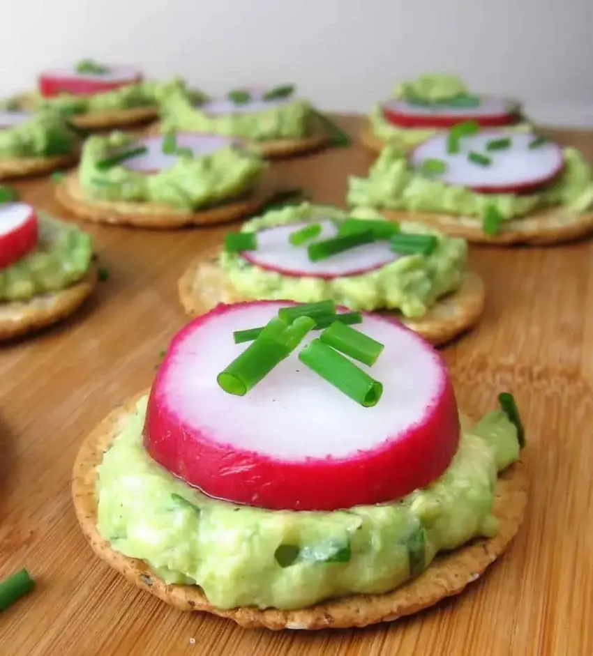 daikon-tuna-avocado-bites