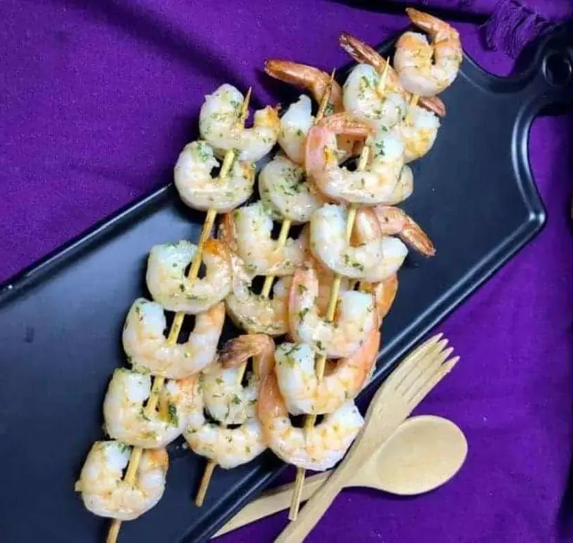 garlic-butter-shrimp-skewers