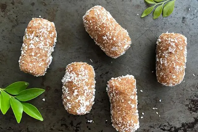 healthy-2-ingredient-coconut-logs