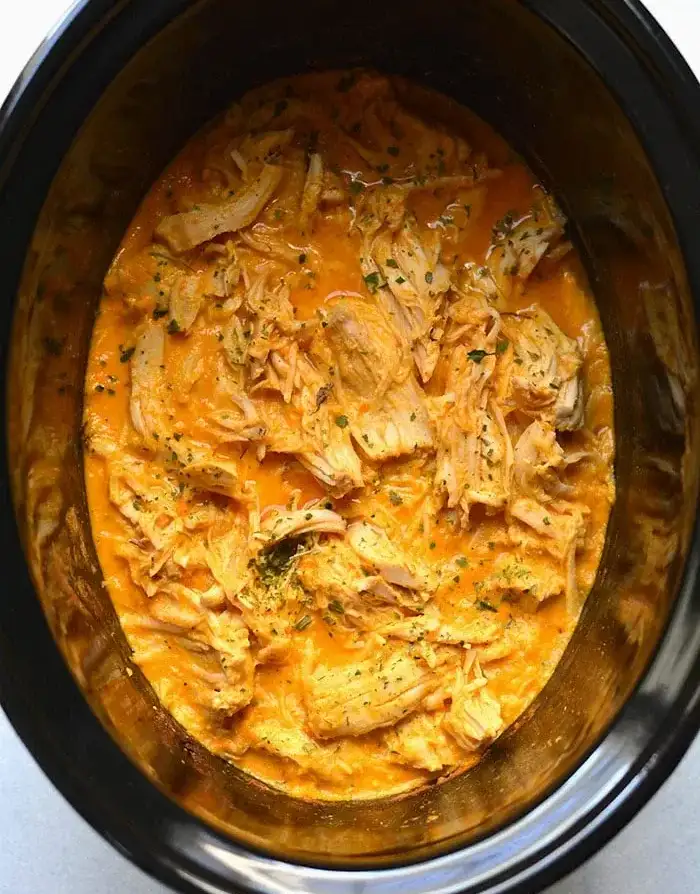 healthy-crockpot-buffalo-chicken