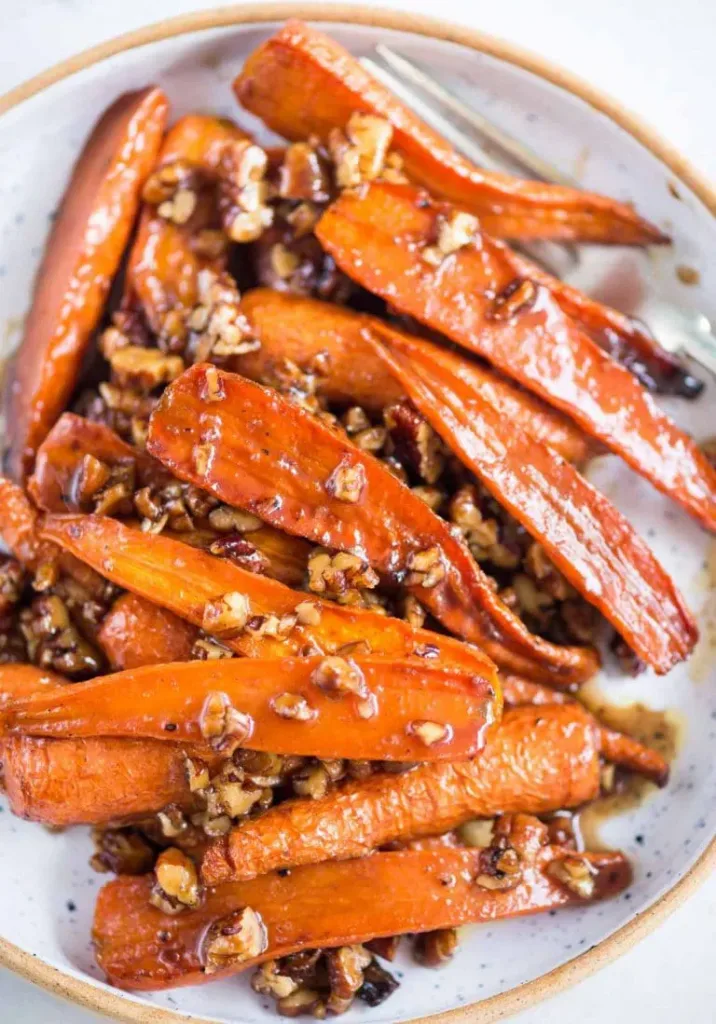 honey-glazed-pecan-carrots