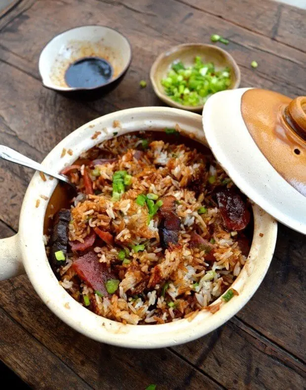 hong-kong-style-clay-pot-rice-bowl