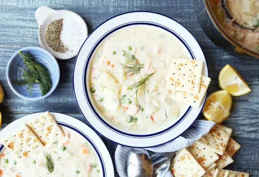 leftover-salmon-fillet-chowder