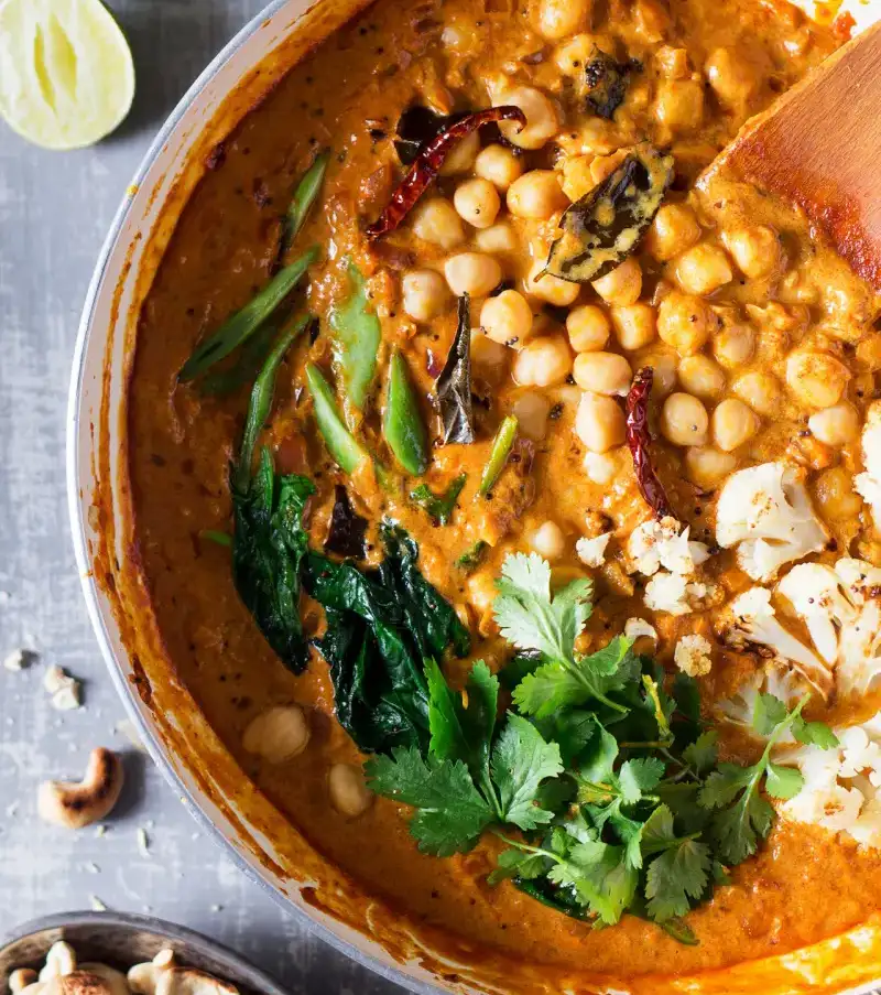 malabar-spinach-and-chickpea-curry