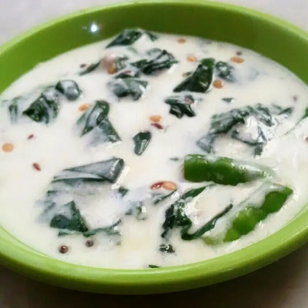 malabar-spinach-with-curd