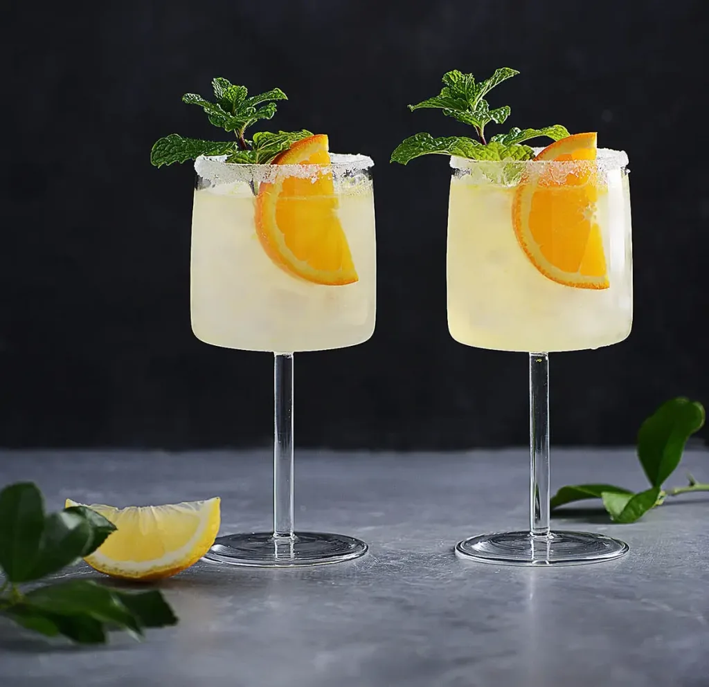 ornage-lemon-vodka-collins