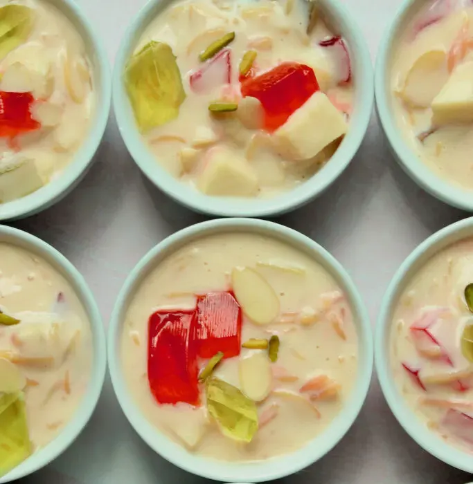 pakistani-fruit-and-custard-dessert