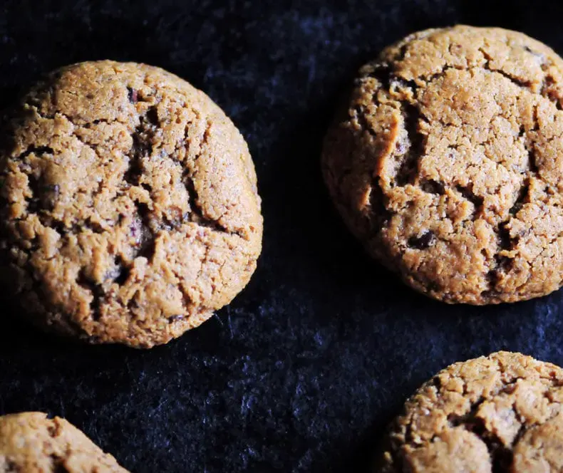 peanut-butter-cacao-nib-coconut-flour-cookies