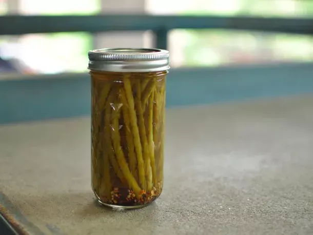 pickled-garlic-scapes