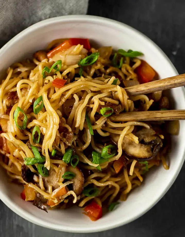 pork-belly-yakisoba noodles