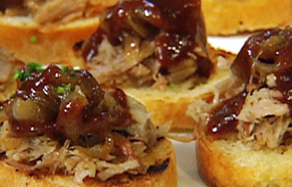 pulled-pork-bruschetta