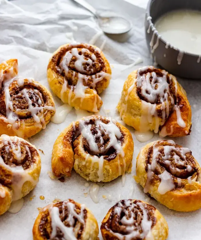 quick-air-fryer-cinnamon-rolls