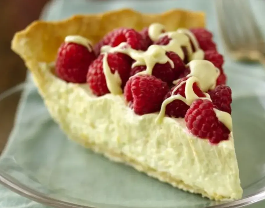 raspberry-white-chocolate-pie