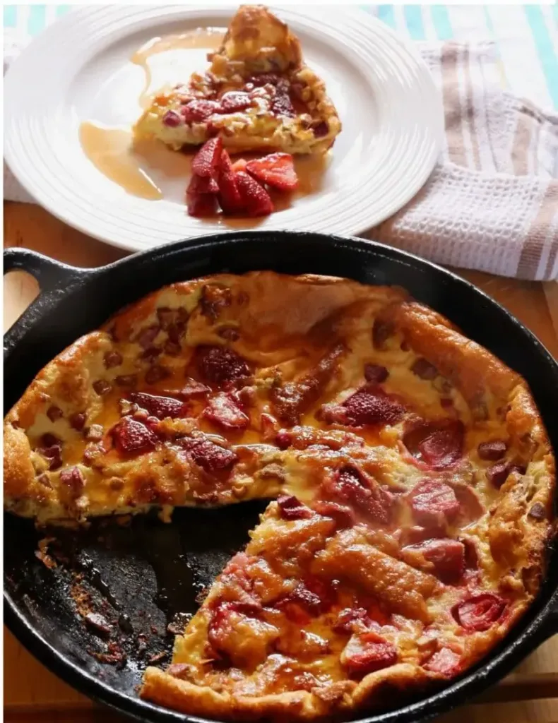 rhubarb-strawberry-dutch-baby-german-pancakes