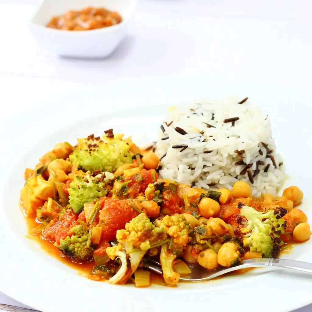 romanesco-and-chickpea-curry