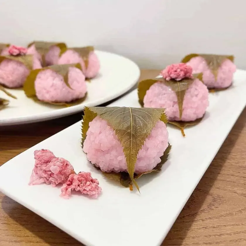 sakura-mochi