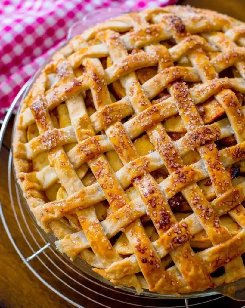 salted-caramel-apple-pie