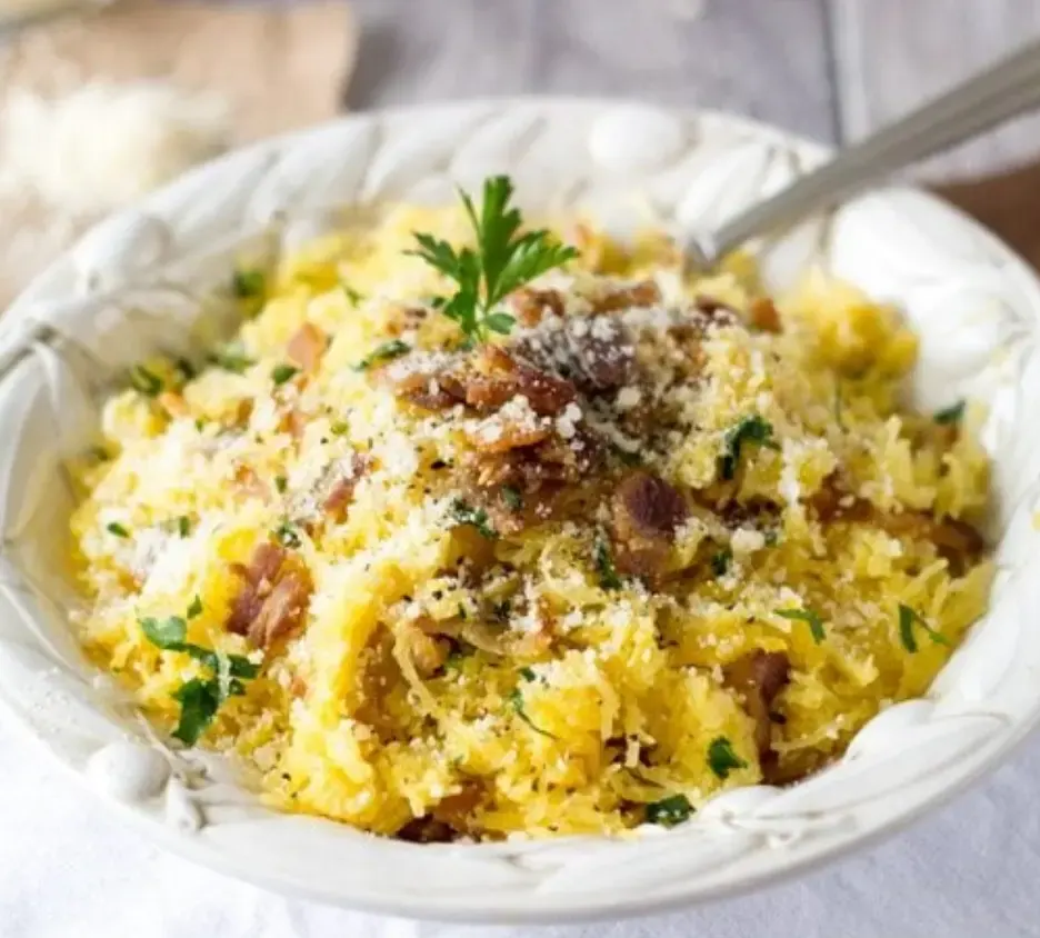 spaghetti-squash-carbonara