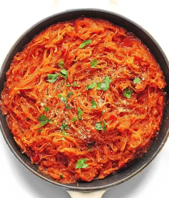 spaghetti-squash-with-marinara-sauce